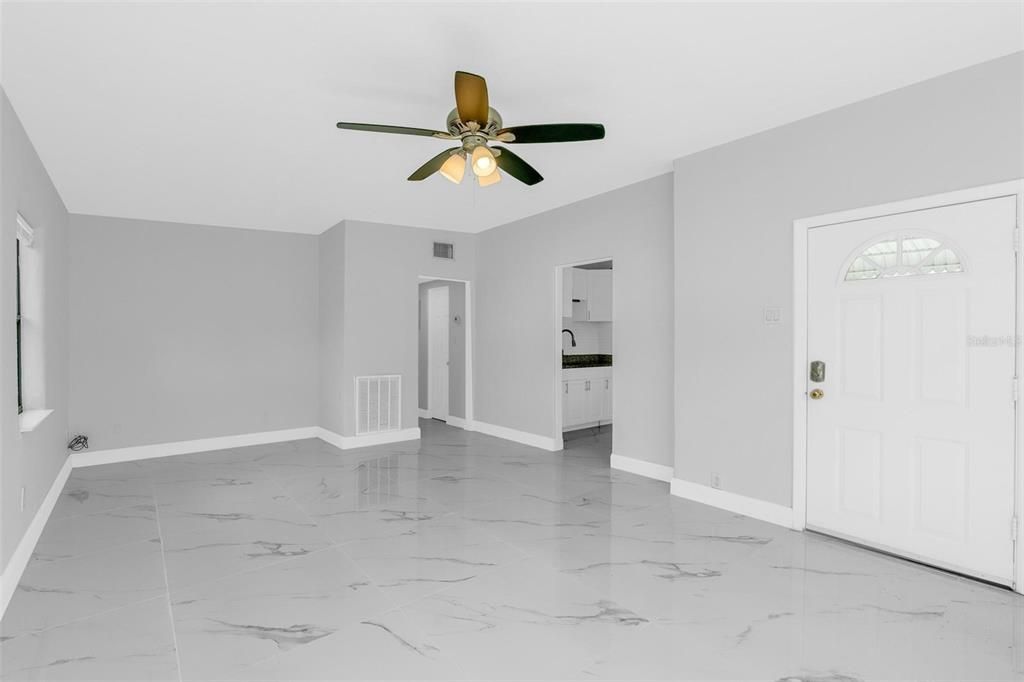For Rent: $3,000 (3 beds, 2 baths, 1313 Square Feet)