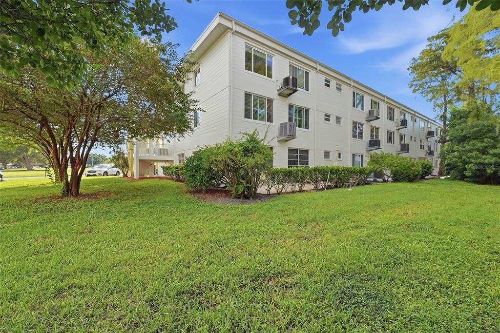 For Sale: $255,000 (2 beds, 2 baths, 1400 Square Feet)