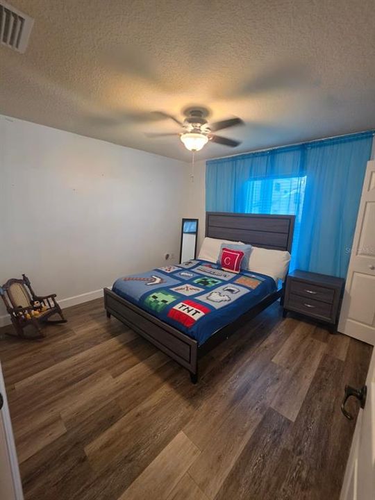 For Sale: $289,900 (3 beds, 2 baths, 1636 Square Feet)