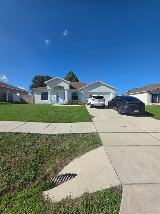 For Sale: $289,900 (3 beds, 2 baths, 1636 Square Feet)