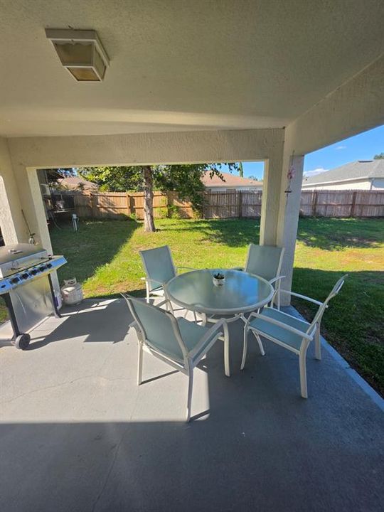 For Sale: $289,900 (3 beds, 2 baths, 1636 Square Feet)