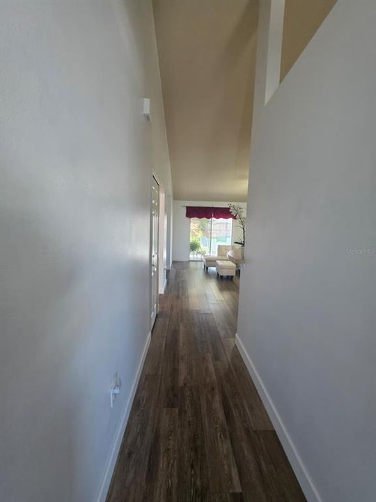 For Sale: $289,900 (3 beds, 2 baths, 1636 Square Feet)