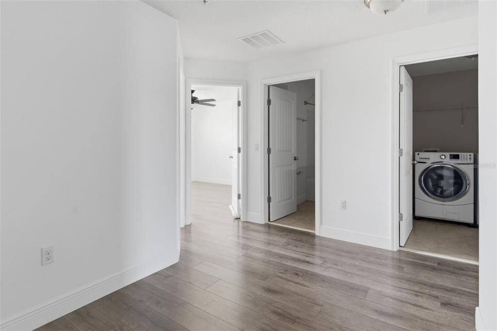На продажу: $365,000 (3 спален, 2 ванн, 2250 Квадратных фут)