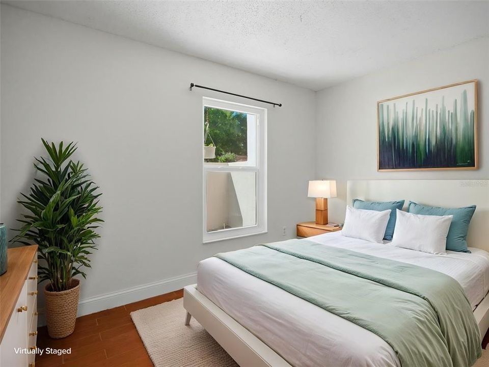 Active With Contract: $1,700 (2 beds, 2 baths, 1050 Square Feet)
