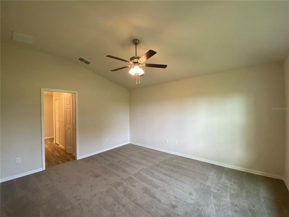 В аренду: $1,795 (3 спален, 2 ванн, 1692 Квадратных фут)