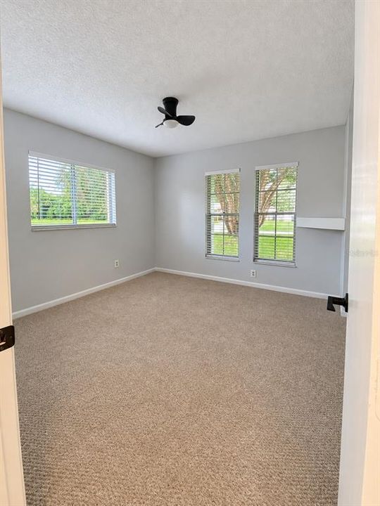 En Venta: $432,900 (3 camas, 2 baños, 1476 Pies cuadrados)