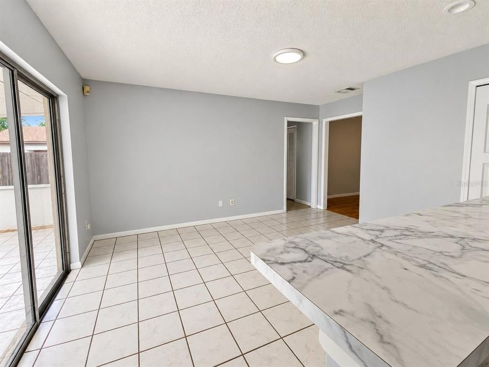 En Venta: $432,900 (3 camas, 2 baños, 1476 Pies cuadrados)