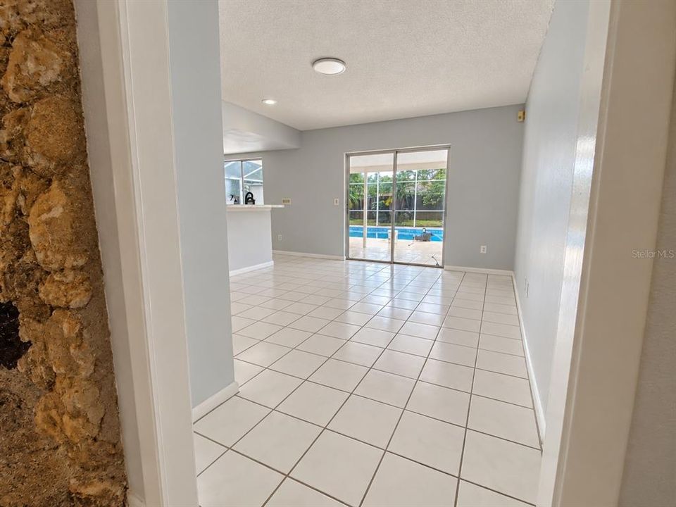 En Venta: $432,900 (3 camas, 2 baños, 1476 Pies cuadrados)