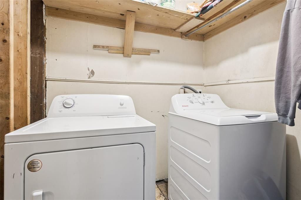 For Sale: $315,000 (4 beds, 3 baths, 1734 Square Feet)