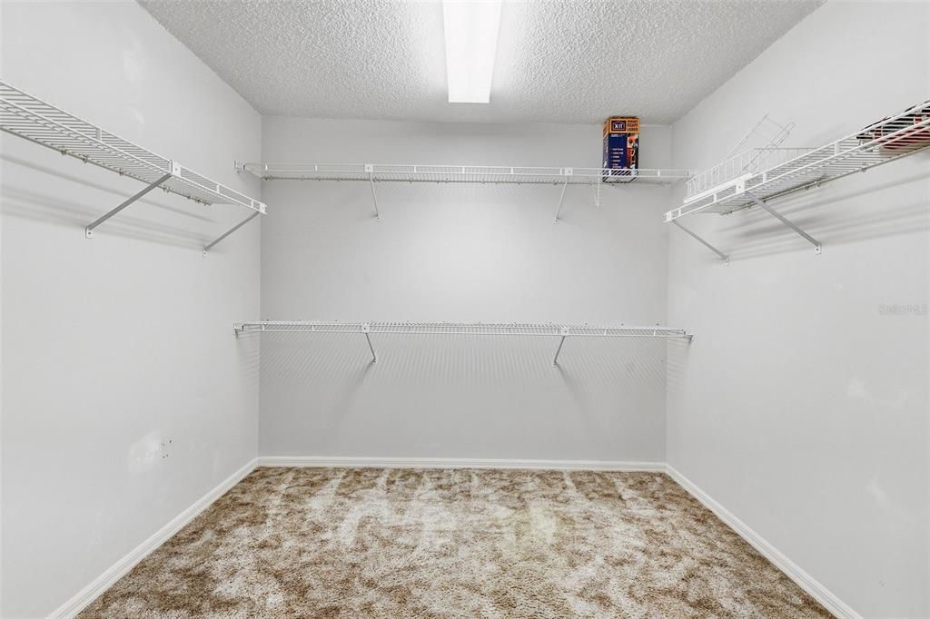 En Venta: $899,000 (5 camas, 3 baños, 3420 Pies cuadrados)