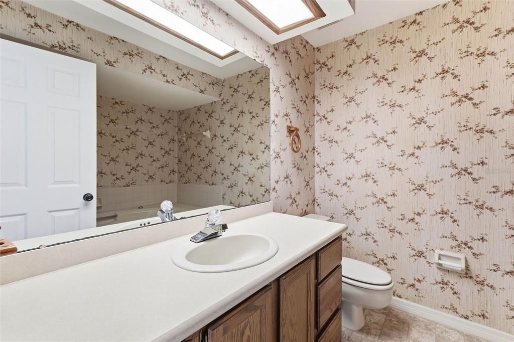 En Venta: $899,000 (5 camas, 3 baños, 3420 Pies cuadrados)