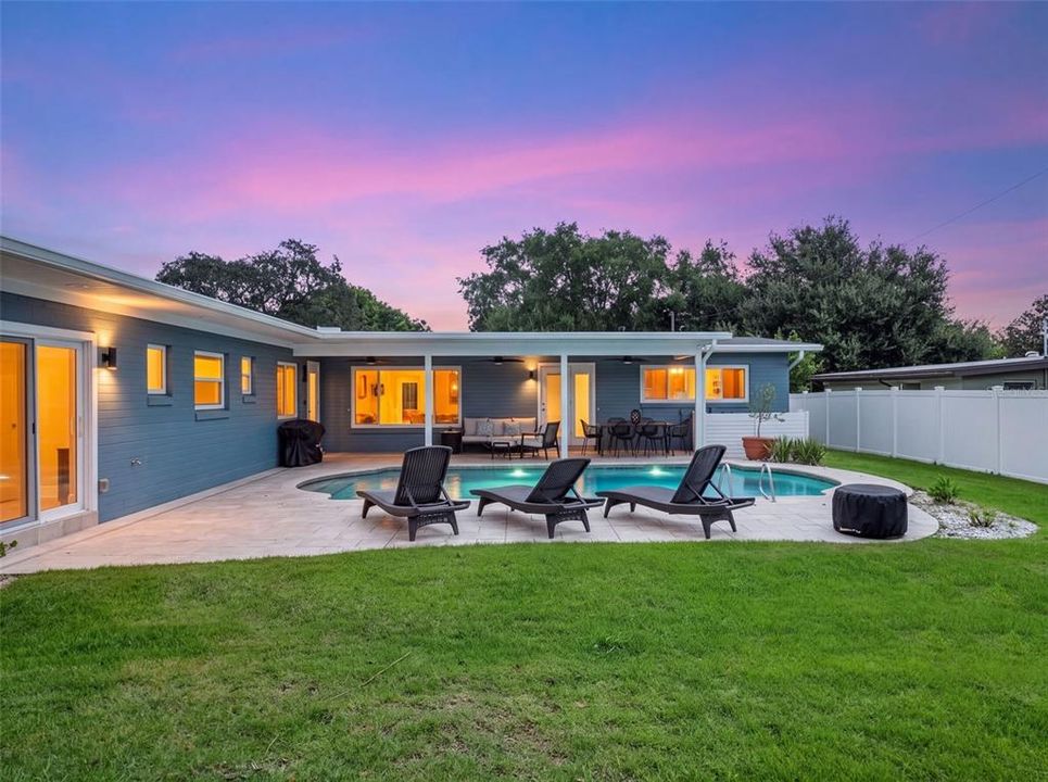 For Sale: $919,000 (4 beds, 3 baths, 2047 Square Feet)
