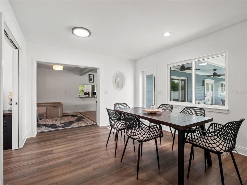 For Sale: $919,000 (4 beds, 3 baths, 2047 Square Feet)