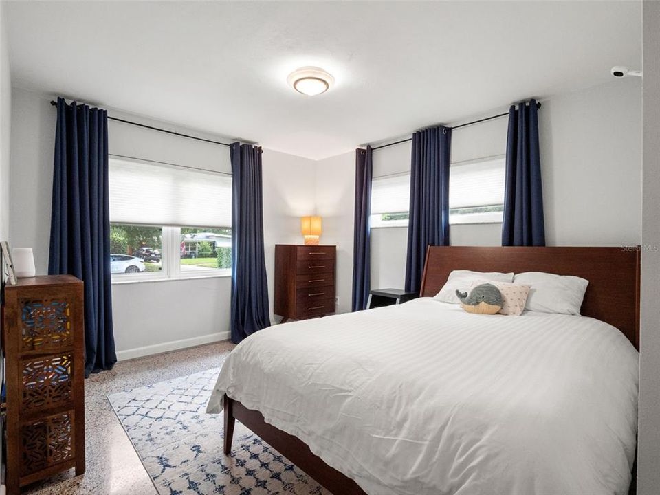 For Sale: $919,000 (4 beds, 3 baths, 2047 Square Feet)