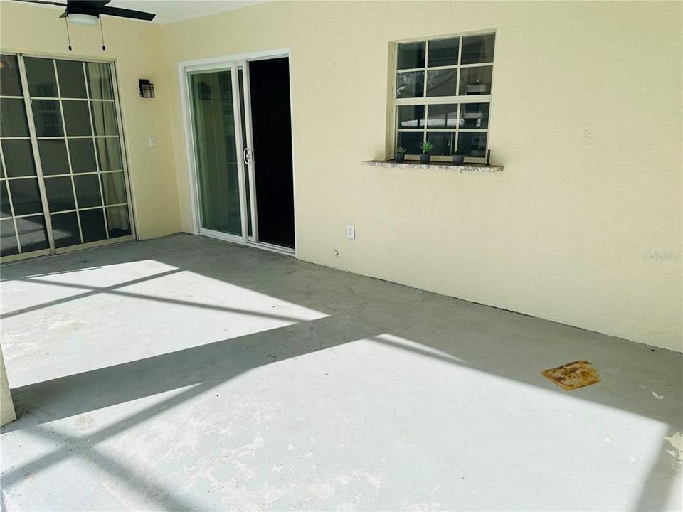 Active With Contract: $335,000 (3 beds, 2 baths, 1434 Square Feet)