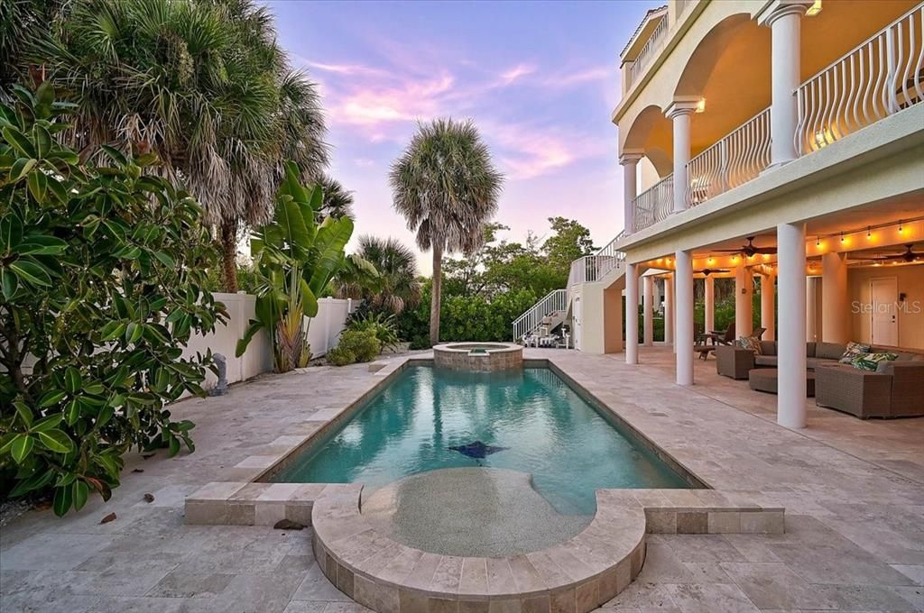 For Sale: $2,495,000 (4 beds, 2 baths, 3294 Square Feet)