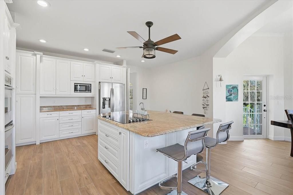For Sale: $2,495,000 (4 beds, 2 baths, 3294 Square Feet)