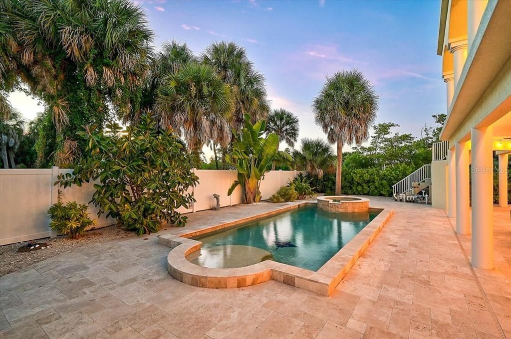 For Sale: $2,495,000 (4 beds, 2 baths, 3294 Square Feet)