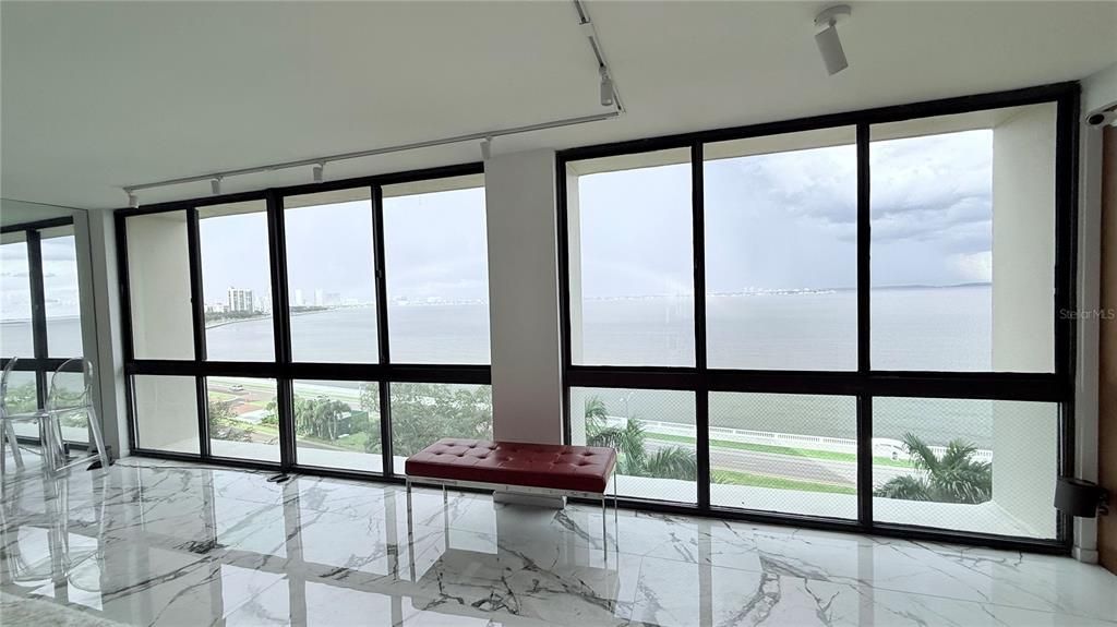For Rent: $5,800 (2 beds, 2 baths, 1702 Square Feet)