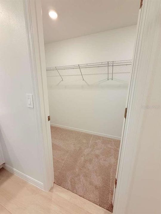 For Rent: $2,800 (5 beds, 2 baths, 2215 Square Feet)