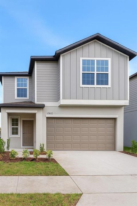 For Rent: $2,800 (5 beds, 2 baths, 2215 Square Feet)