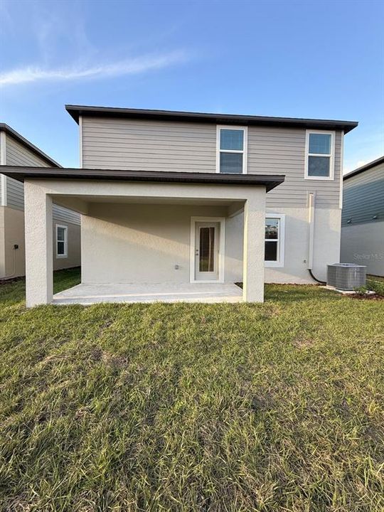 For Rent: $2,800 (5 beds, 2 baths, 2215 Square Feet)