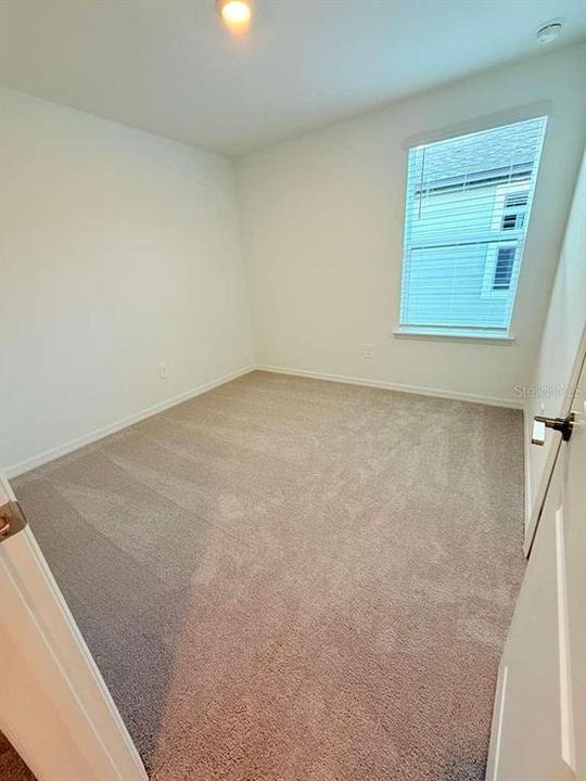 For Rent: $2,800 (5 beds, 2 baths, 2215 Square Feet)