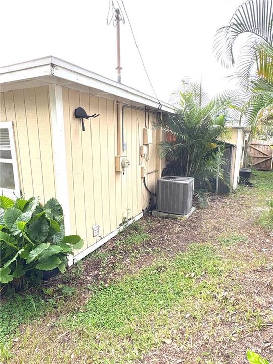 For Sale: $299,990 (3 beds, 1 baths, 1099 Square Feet)