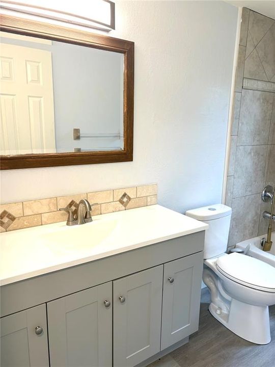 For Sale: $299,990 (3 beds, 1 baths, 1099 Square Feet)