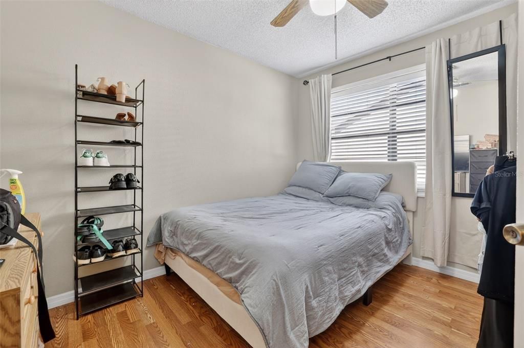 For Rent: $2,350 (3 beds, 2 baths, 1404 Square Feet)