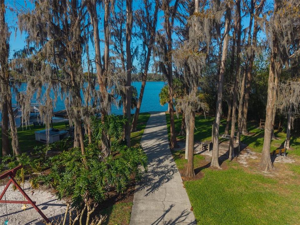 For Rent: $2,350 (3 beds, 2 baths, 1404 Square Feet)