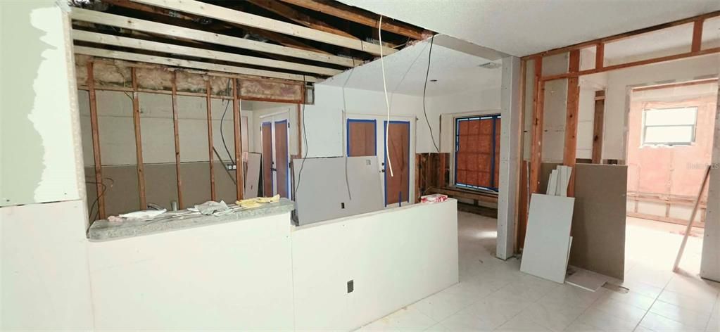 En Venta: $185,000 (2 camas, 2 baños, 2069 Pies cuadrados)