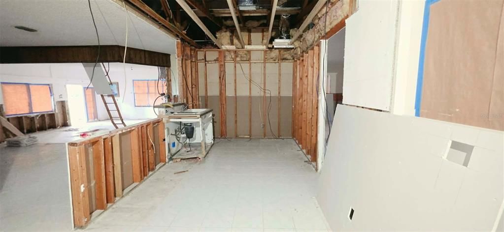 En Venta: $185,000 (2 camas, 2 baños, 2069 Pies cuadrados)