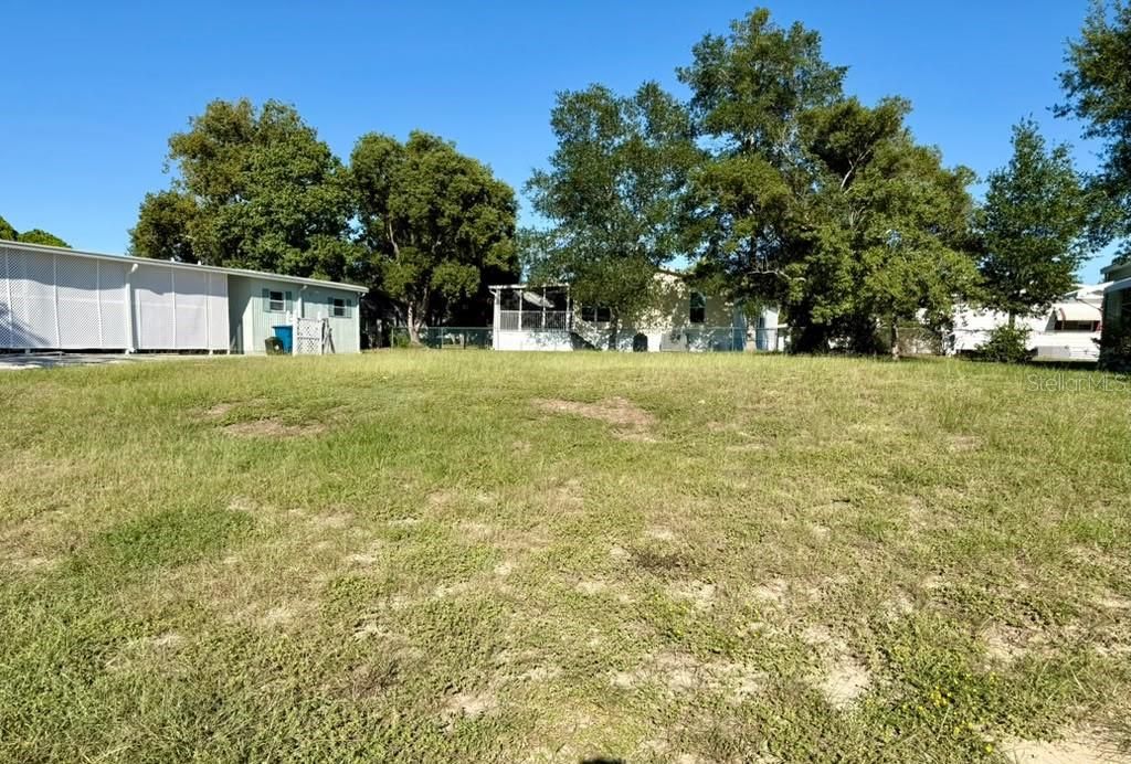 На продажу: $28,000 (0.15 acres)