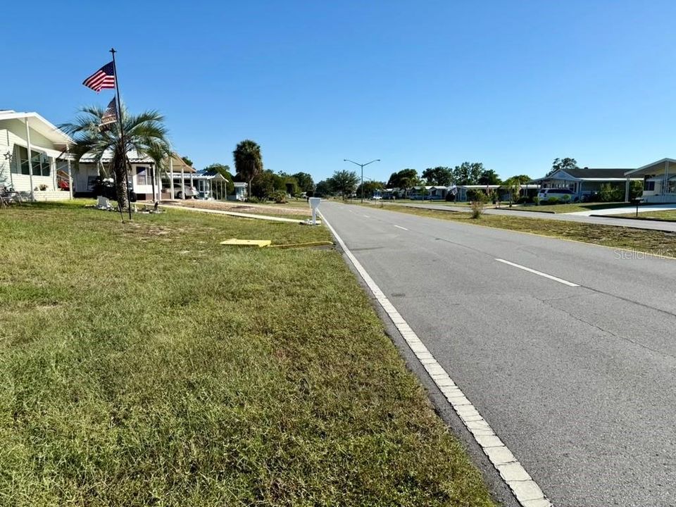 На продажу: $28,000 (0.15 acres)
