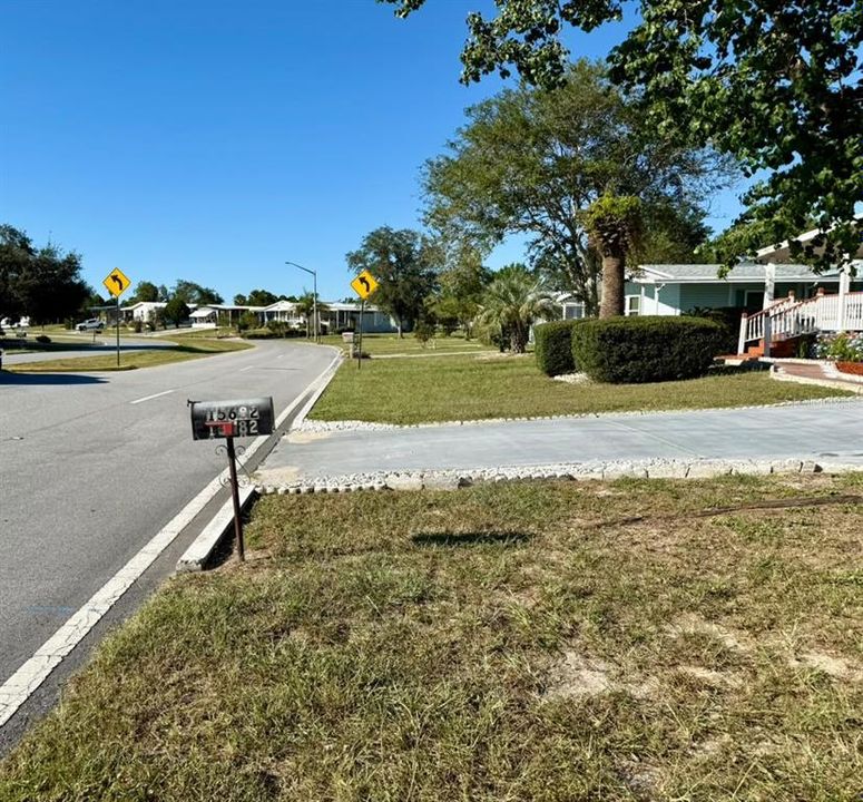 На продажу: $28,000 (0.15 acres)