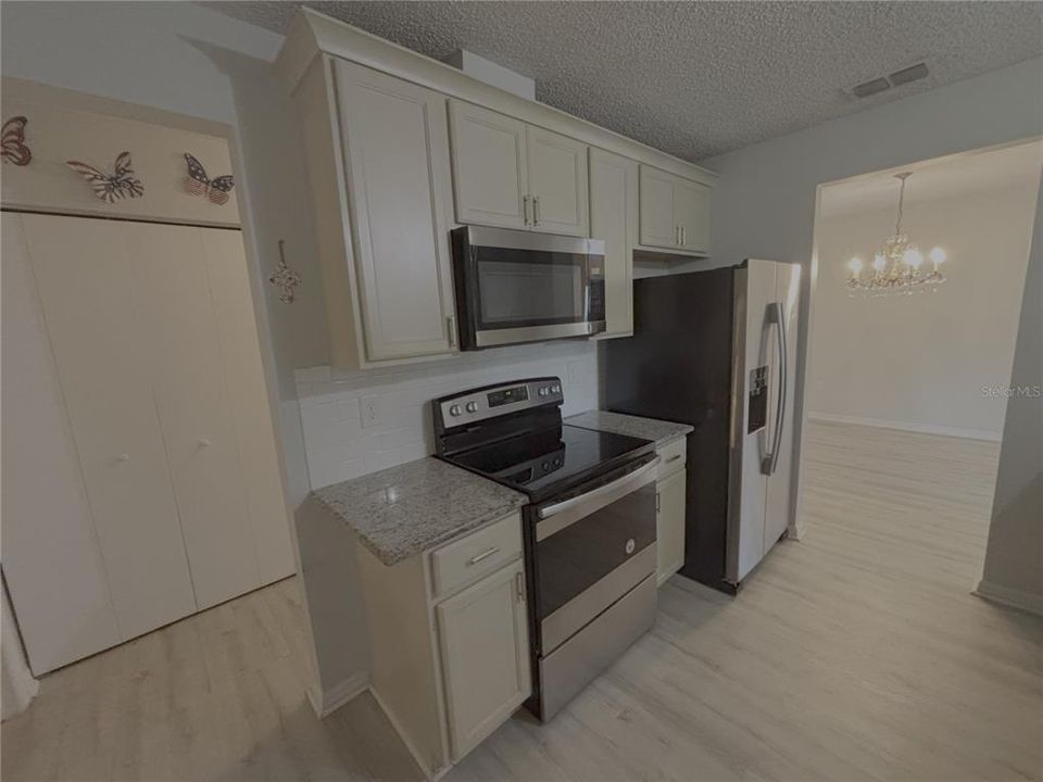 В аренду: $1,595 (2 спален, 2 ванн, 1144 Квадратных фут)