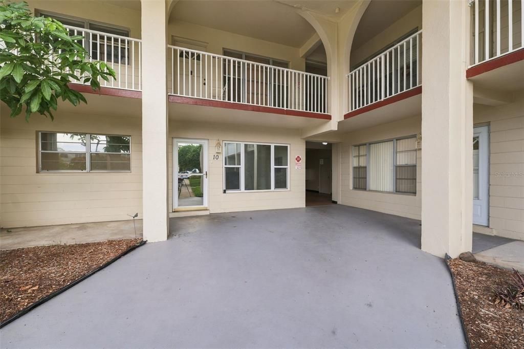 Active With Contract: $130,000 (2 beds, 2 baths, 1100 Square Feet)