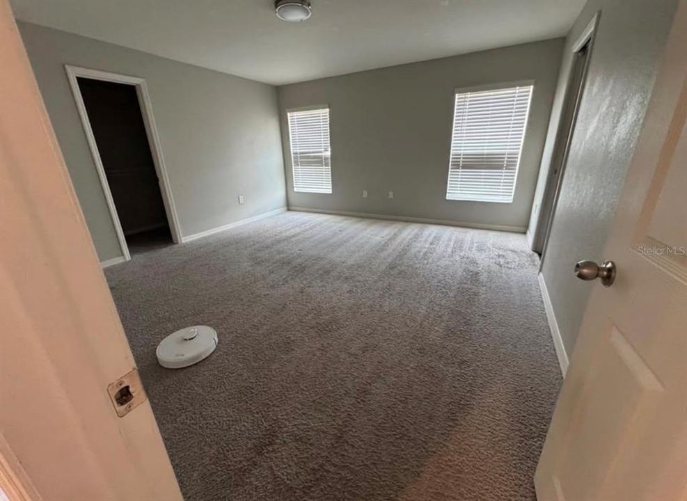 For Rent: $2,200 (4 beds, 2 baths, 1547 Square Feet)