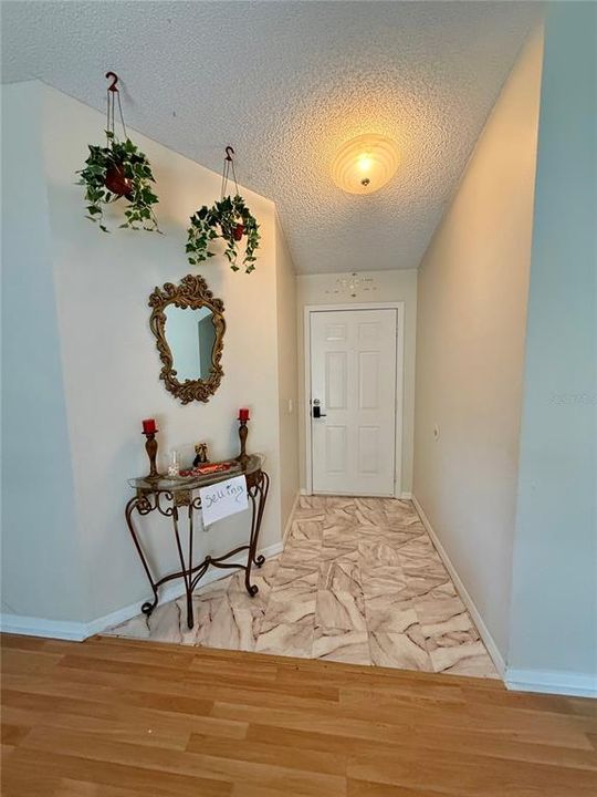 For Rent: $1,899 (3 beds, 2 baths, 1176 Square Feet)