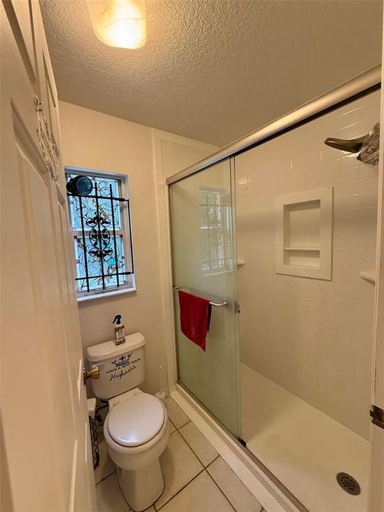 For Rent: $1,899 (3 beds, 2 baths, 1176 Square Feet)