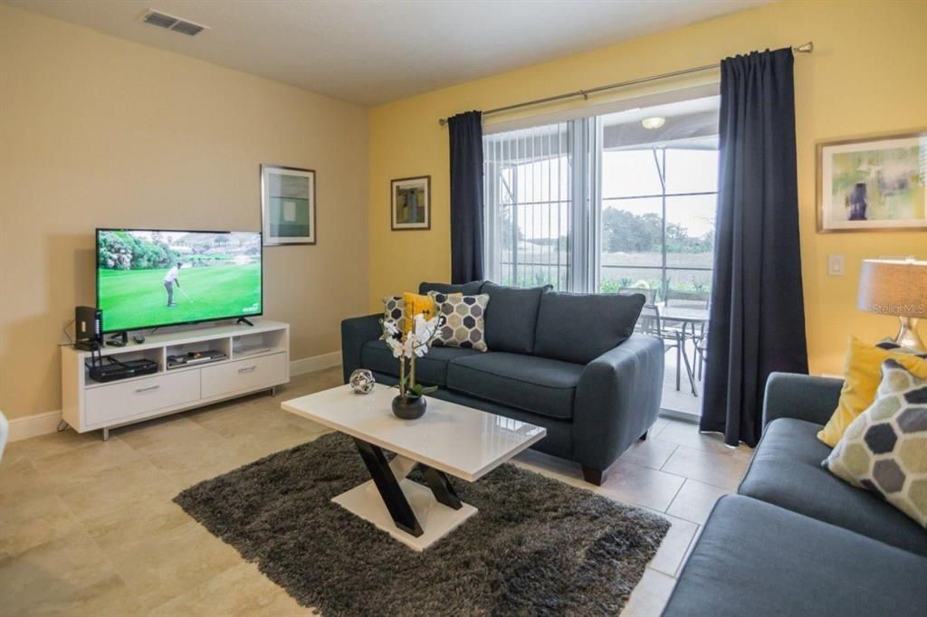 En Renta: $2,795 (5 camas, 4 baños, 2723 Pies cuadrados)