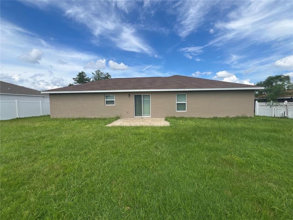 For Rent: $1,750 (4 beds, 2 baths, 1477 Square Feet)