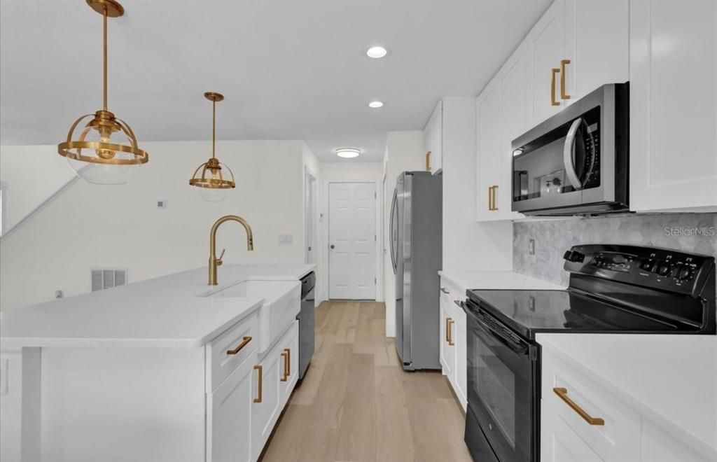 En Venta: $448,990 (3 camas, 2 baños, 1345 Pies cuadrados)