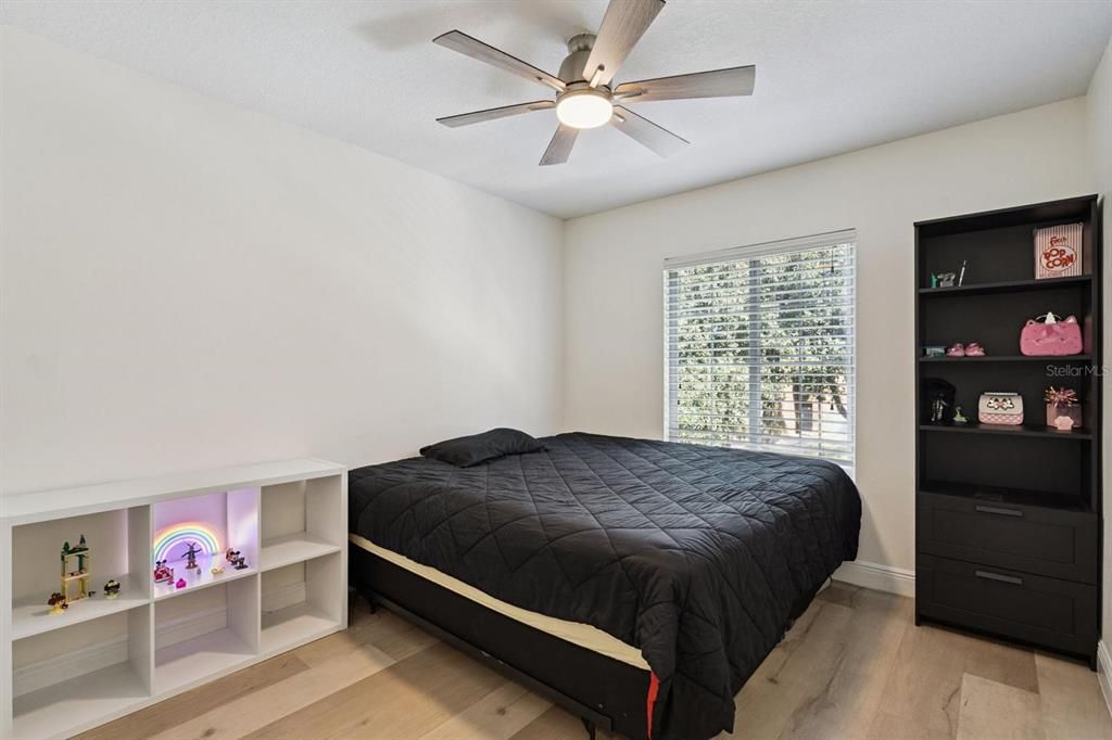 En Venta: $448,990 (3 camas, 2 baños, 1345 Pies cuadrados)