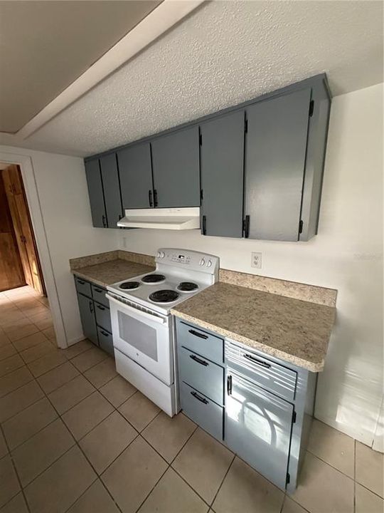 В аренду: $1,850 (3 спален, 2 ванн, 1592 Квадратных фут)