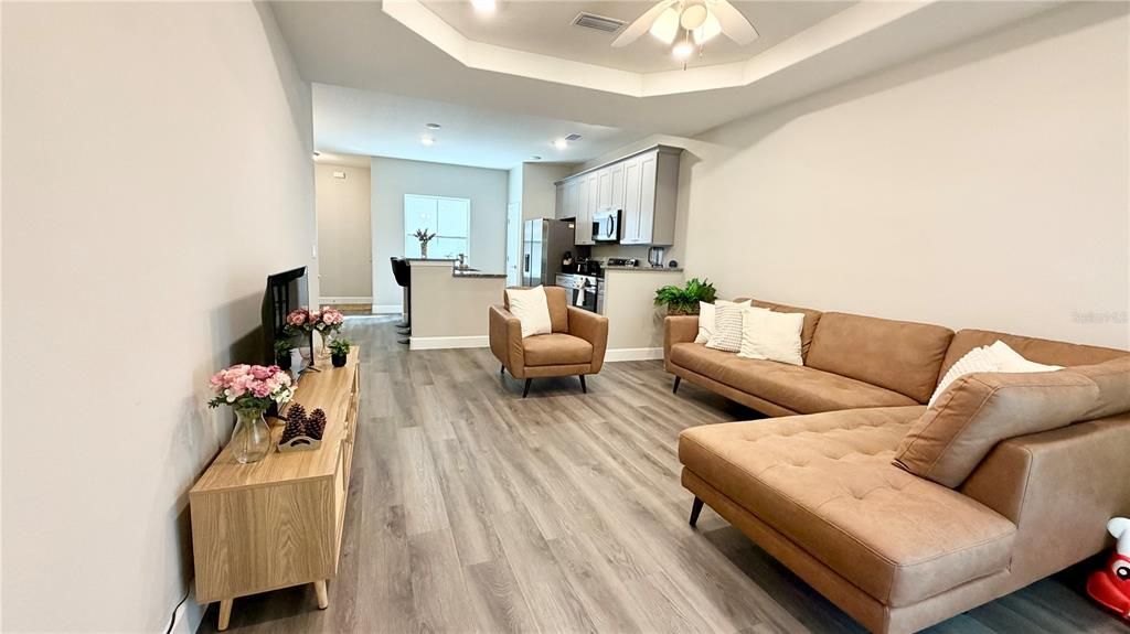 В аренду: $2,200 (3 спален, 2 ванн, 1830 Квадратных фут)