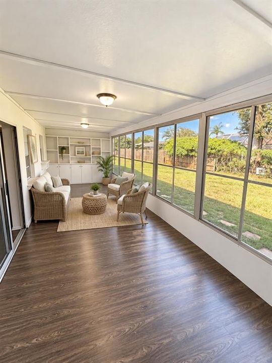 For Rent: $2,000 (2 beds, 2 baths, 1555 Square Feet)
