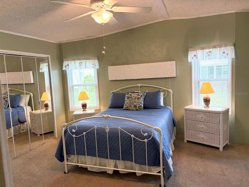 For Sale: $270,000 (2 beds, 2 baths, 1585 Square Feet)