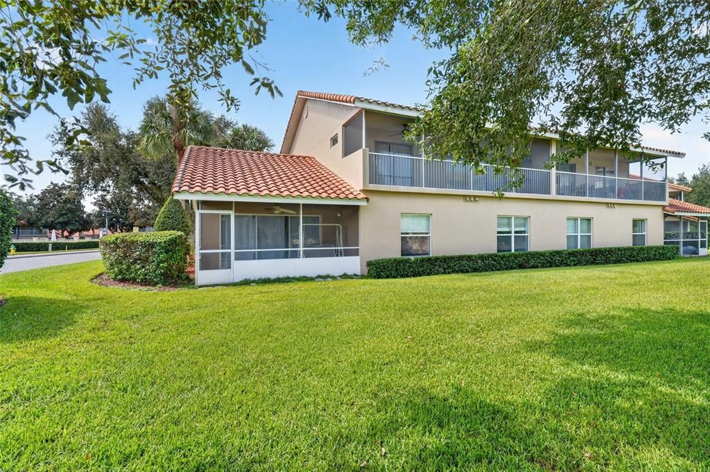 For Sale: $214,900 (2 beds, 2 baths, 1281 Square Feet)